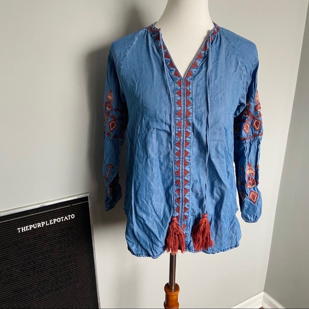 Altar’d State Chambray Embroidered Peasant Top Size S